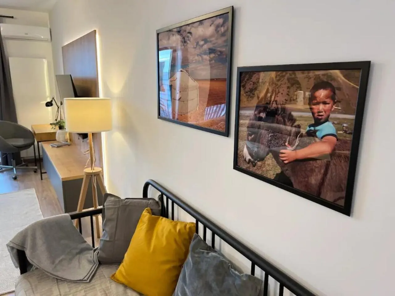 High-Rise Luxury Apartment With Free Parking Bukareszt