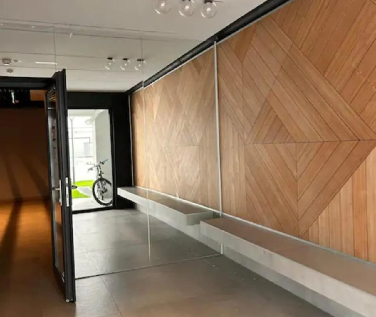 High-Rise Luxury Apartment With Free Parking Bukareszt 0*,